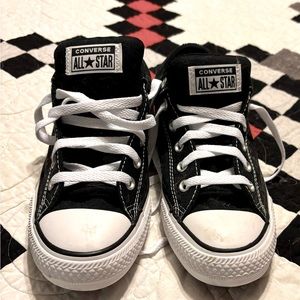 Chuck Taylor Converse - brand new, never worn, women’s 9.5. Black and white
